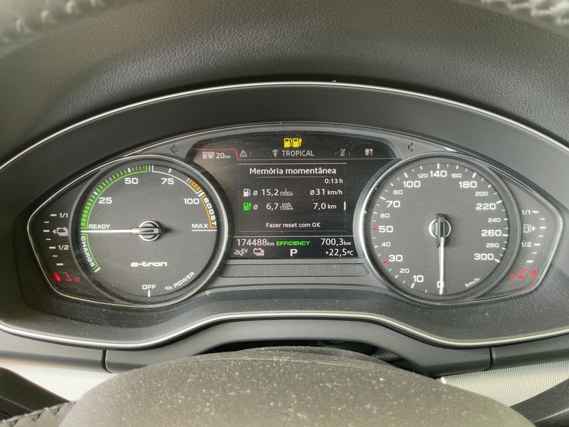 Audi Q5 50 TFSIe quattro sport — zdjęcie 13
