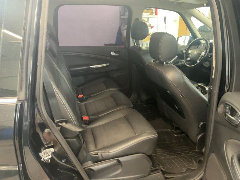Ford Galaxy 2.2 TDCi Titanium — zdjęcie 14