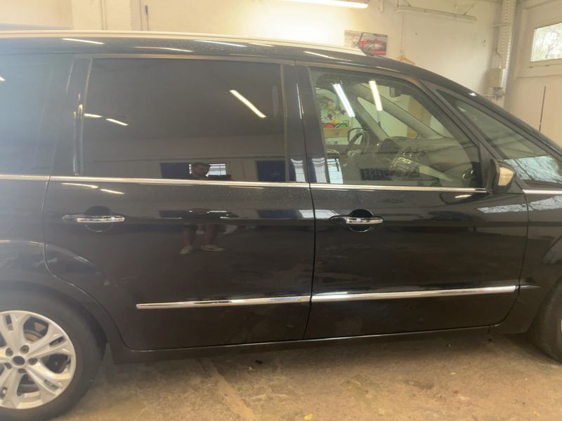 Ford Galaxy 2.2 TDCi Titanium — zdjęcie 7