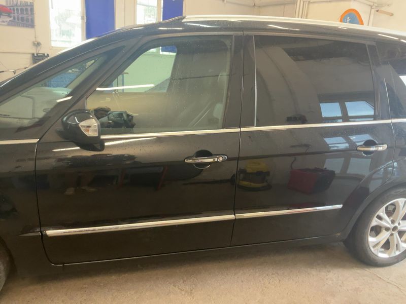 Ford Galaxy 2.2 TDCi Titanium — zdjęcie 4