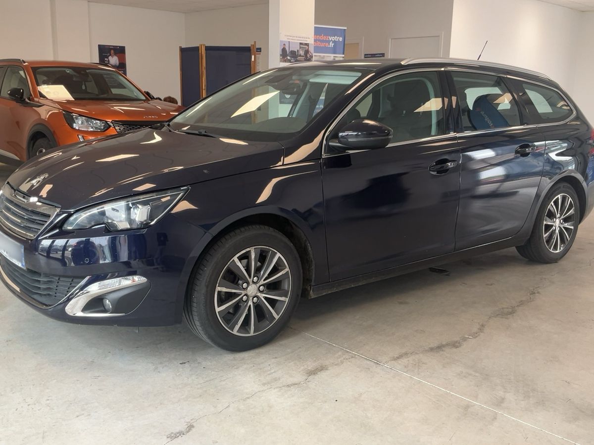 Peugeot 308 2016