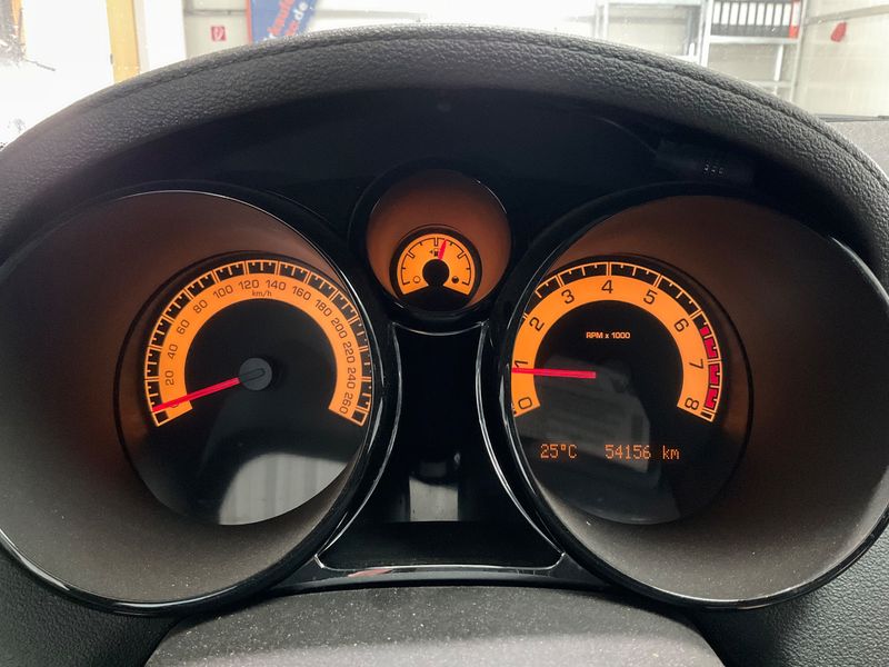 Opel GT 2.0 Turbo Basis 2008 – снимка 18