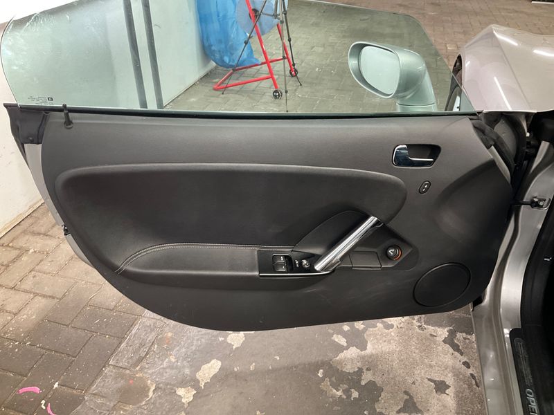 Opel GT 2.0 Turbo Basis 2008 – снимка 29