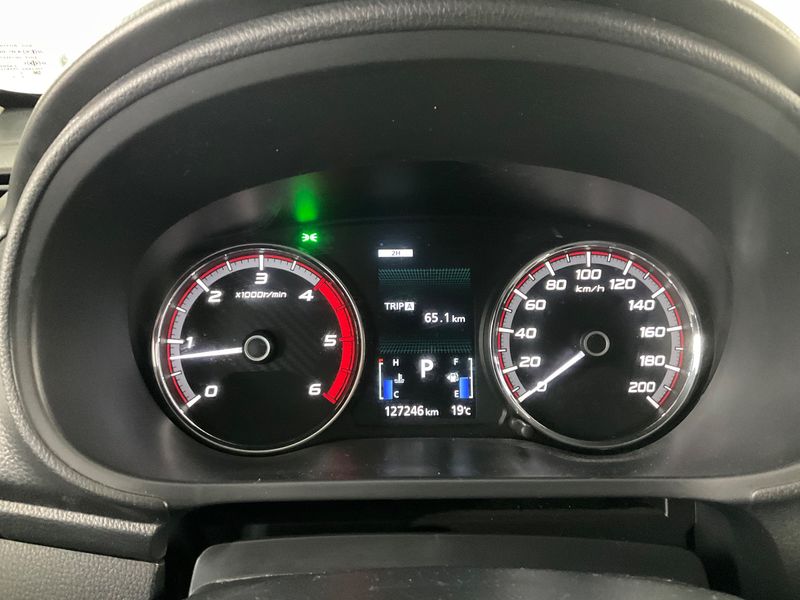 Mitsubishi L 200 2.2 DI-D Spirit Doppelkabine 4WD — zdjęcie 13
