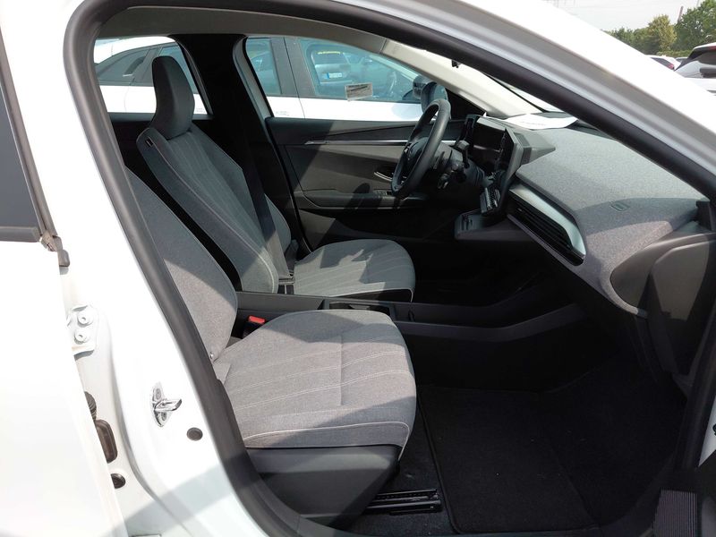 Renault Megane E-Tech electric drive 96 kW Equilibre — zdjęcie 10
