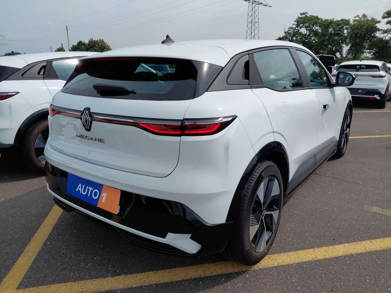 Renault Megane E-Tech electric drive 96 kW Equilibre — zdjęcie 5