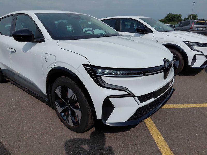 Renault Megane E-Tech electric drive 96 kW Equilibre — zdjęcie 6