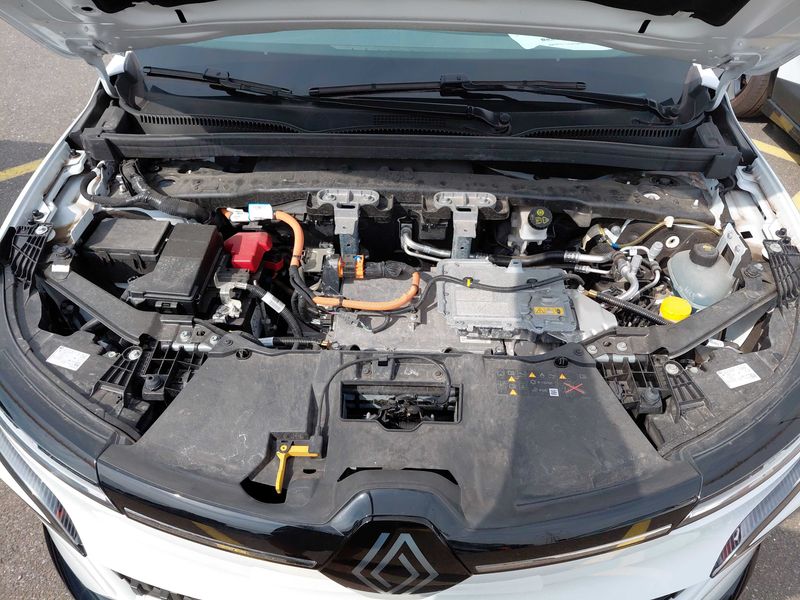 Renault Megane E-Tech electric drive 96 kW Equilibre — zdjęcie 8