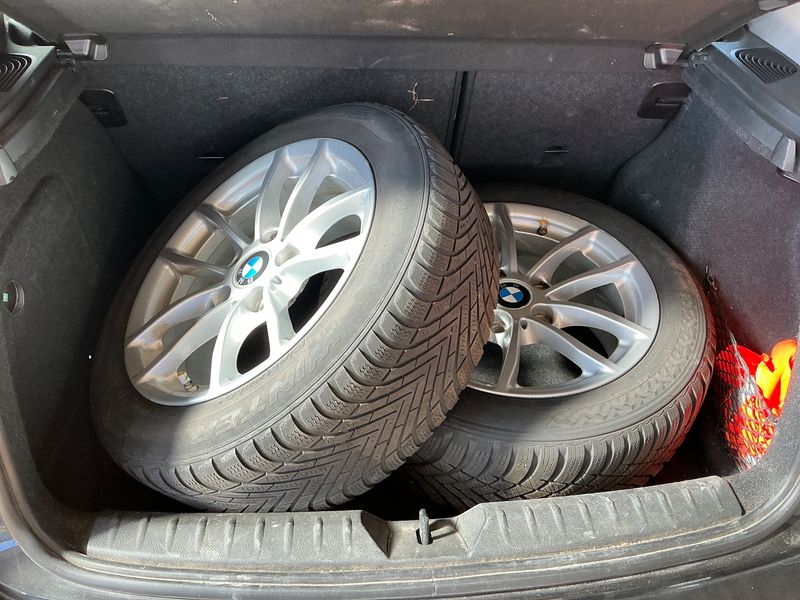 BMW 1er 118d Sport Line 2016 – снимка 15
