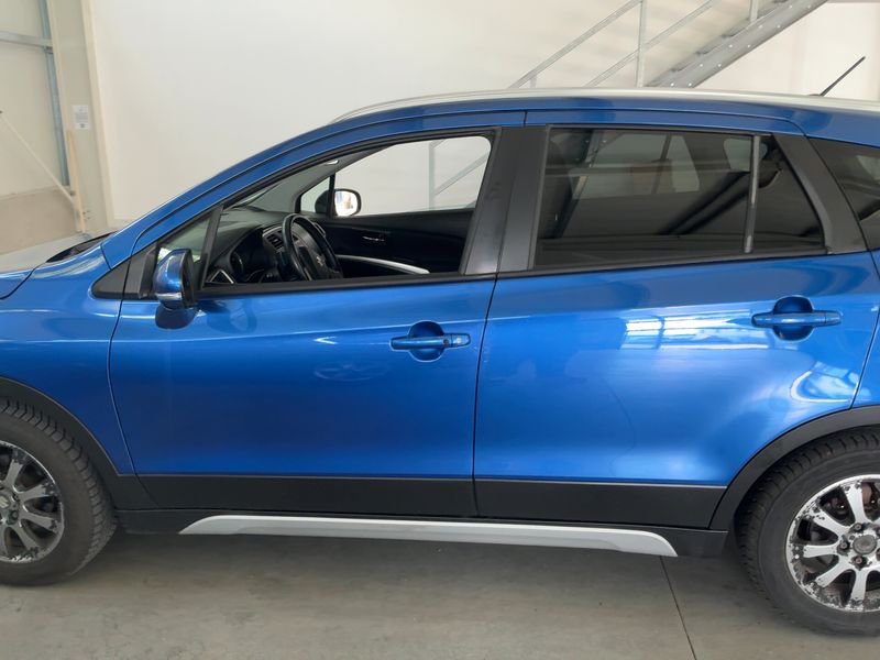 Suzuki SX4 1.6 DDiS Comfort 4x4 — zdjęcie 4