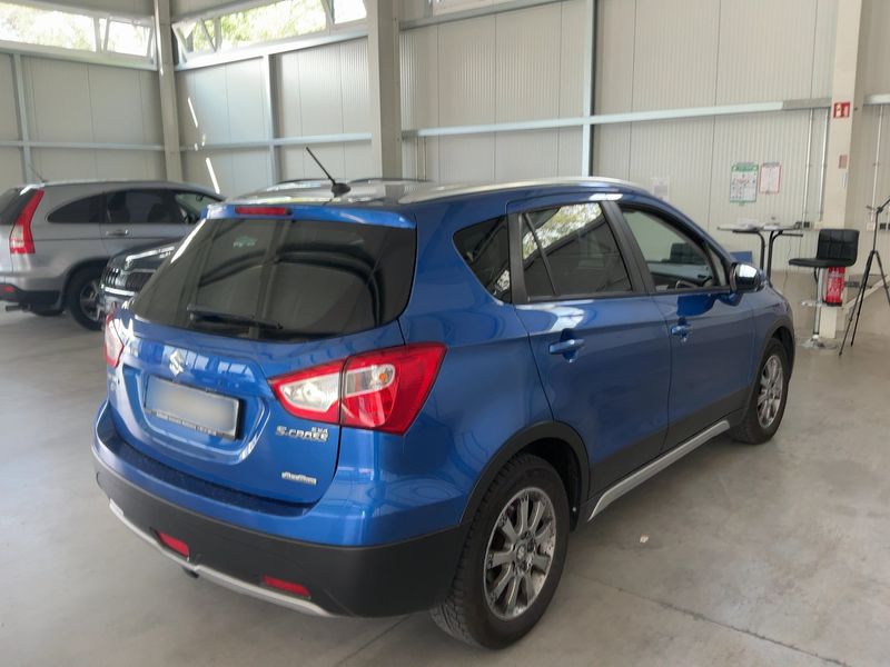 Suzuki SX4 1.6 DDiS Comfort 4x4 — zdjęcie 6