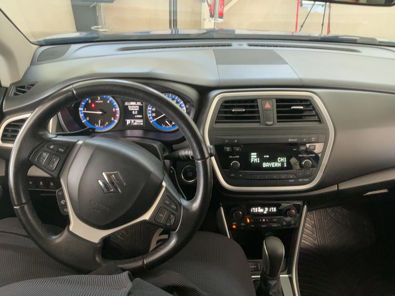Suzuki SX4 1.6 DDiS Comfort 4x4 — zdjęcie 12
