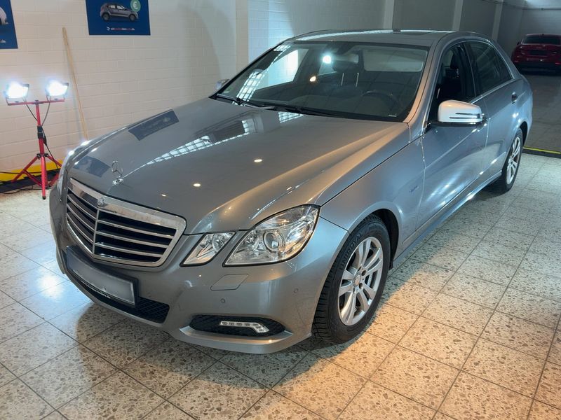 Mercedes-Benz E-Klasse E 250 CGI BlueEfficiency Avantgarde — zdjęcie 1