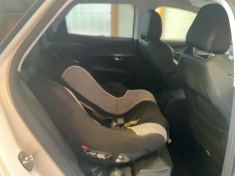 Peugeot 3008 1.2 PureTech Allure — zdjęcie 14