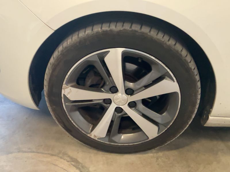 Peugeot 308 1.6 Blue-HDi Allure 2017 – снимка 3