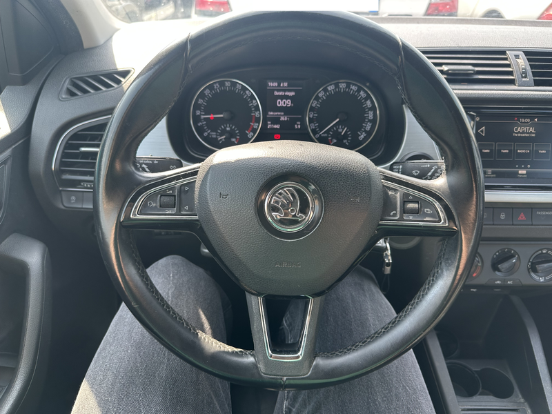 Skoda Fabia 1.4 TDI Ambition — zdjęcie 11