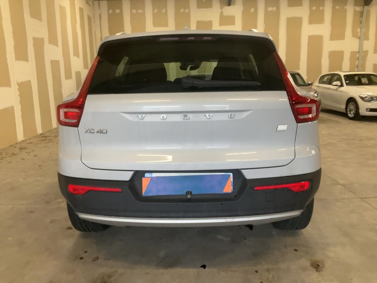 Volvo XC40 2021 — photo 8
