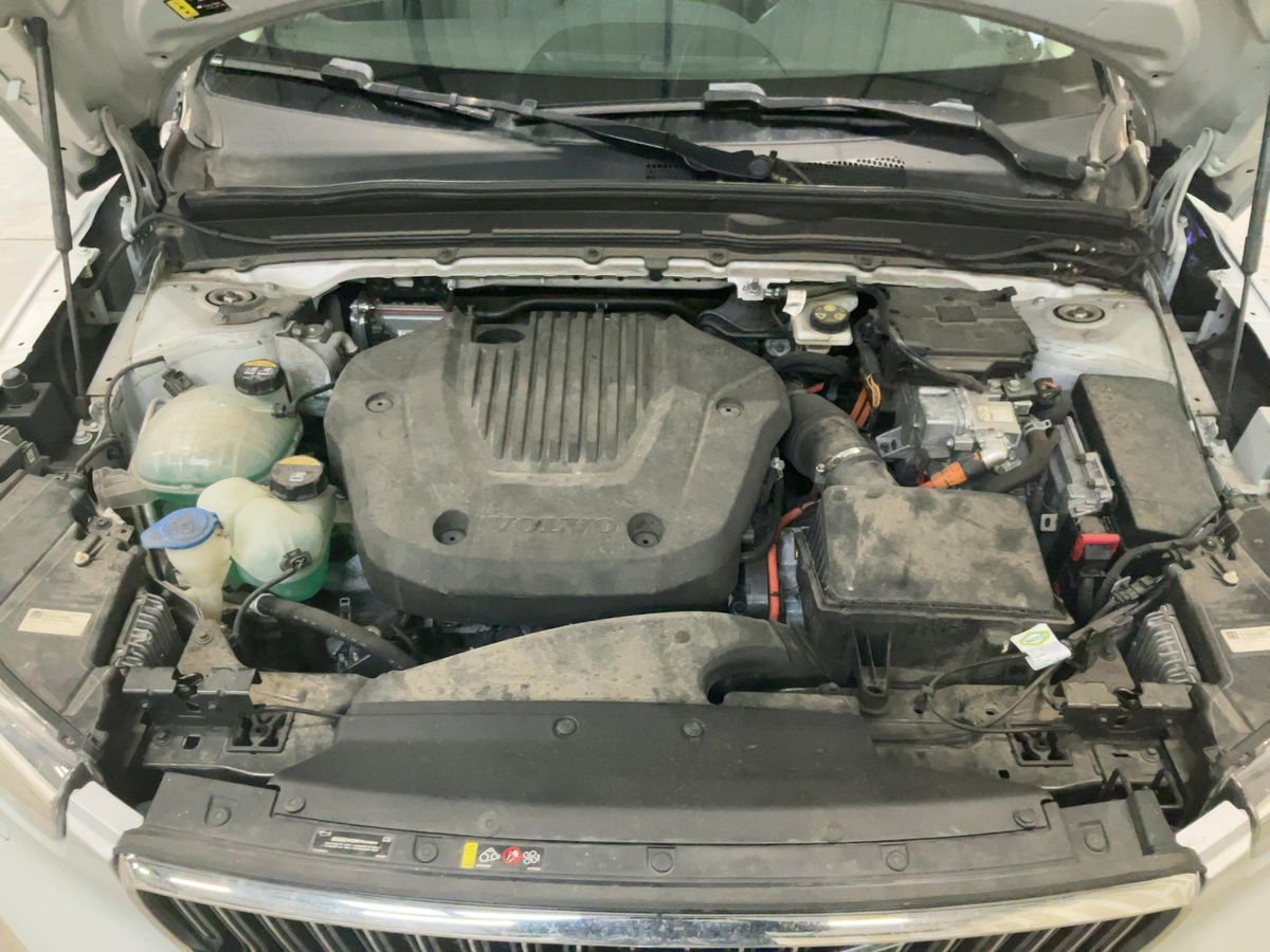 Volvo XC40 2021 — photo 23