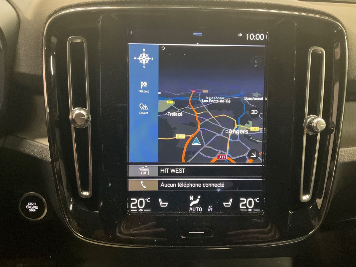 Volvo XC40 2021 — photo 25
