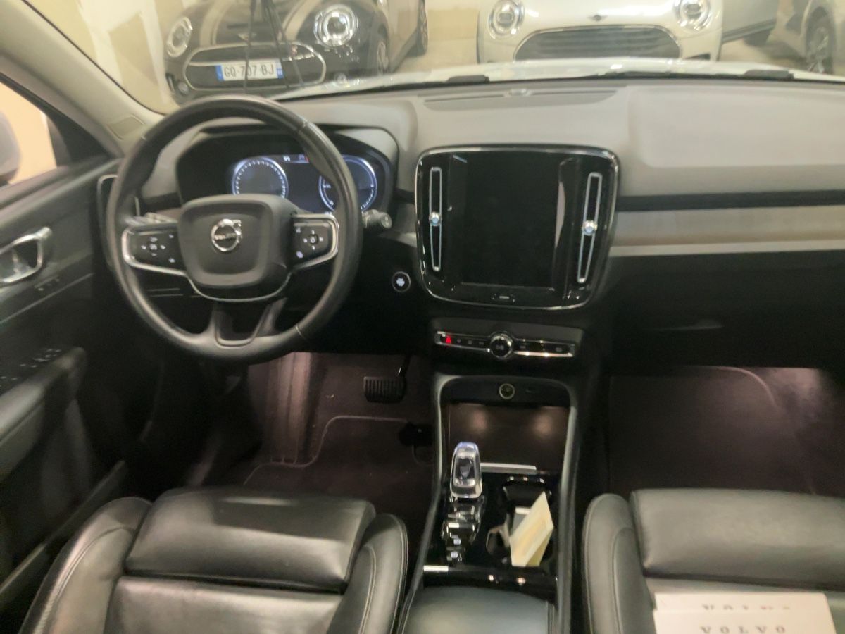Volvo XC40 2021 — photo 18
