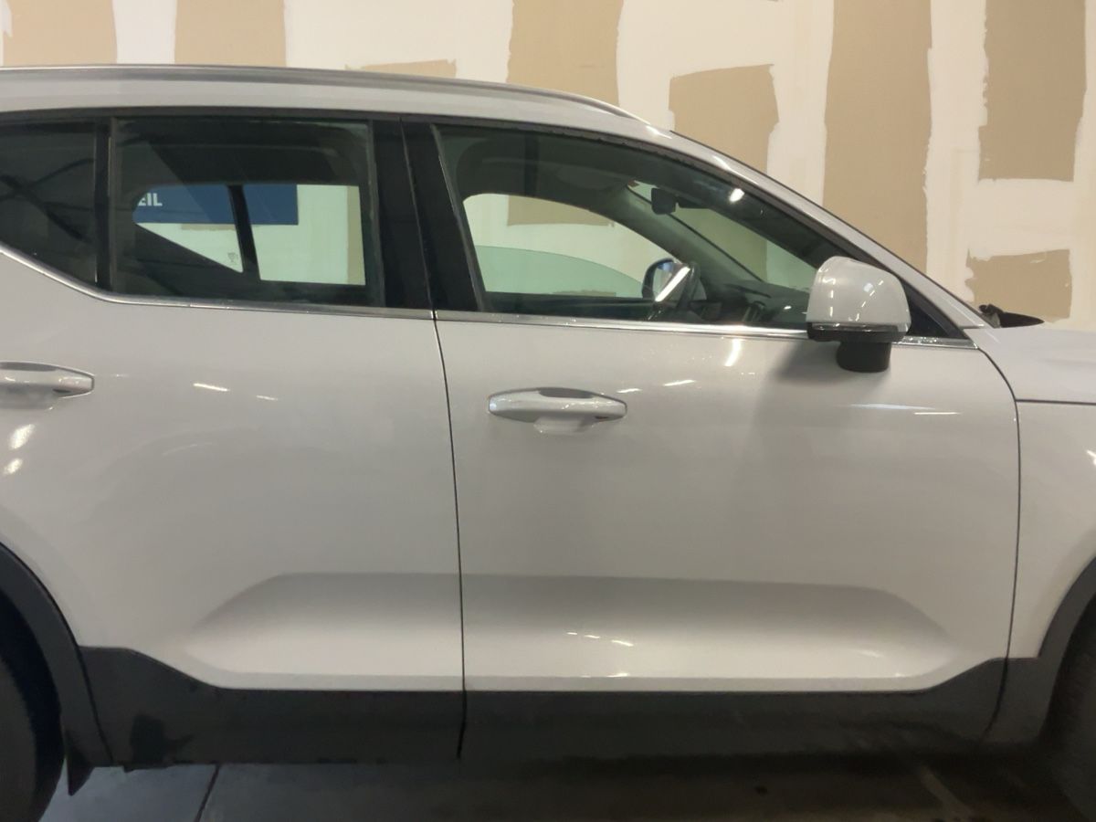Volvo XC40 2021 — photo 11