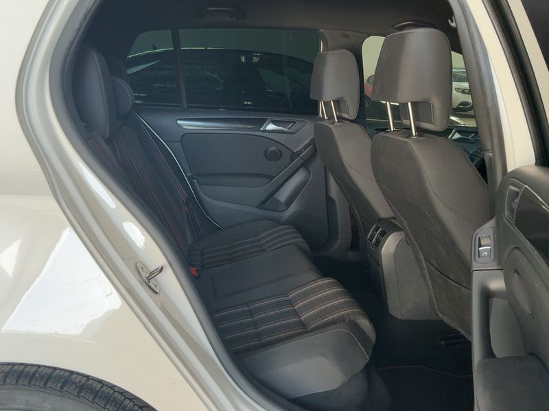 Volkswagen Golf VI 2.0 TSI GTI Edition 35 2011 – снимка 19