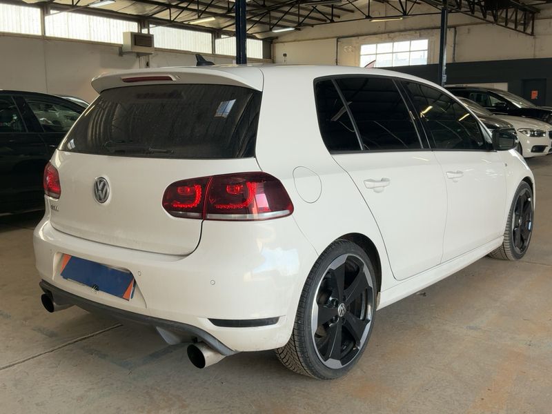 Volkswagen Golf VI 2.0 TSI GTI Edition 35 2011 – снимка 8