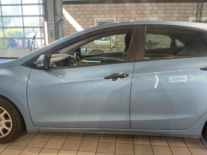 Hyundai i30 1.4 Classic — zdjęcie 4