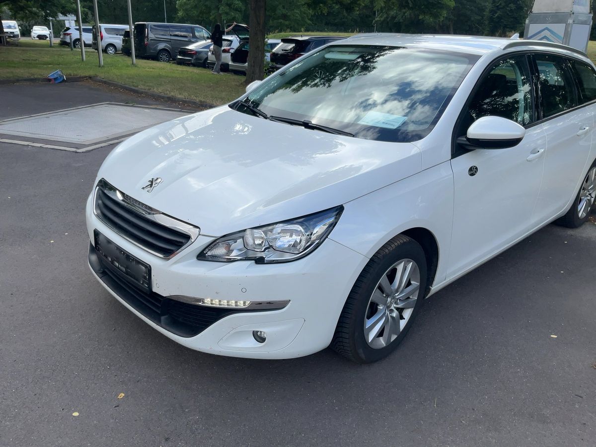Peugeot 308 2016