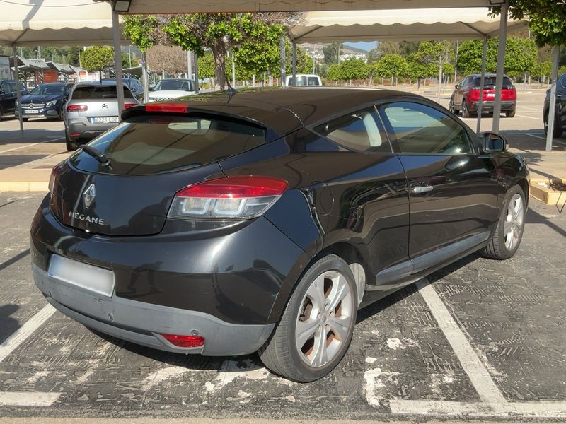 Renault Megane 1.5 dCi Dynamique 2010 – снимка 8