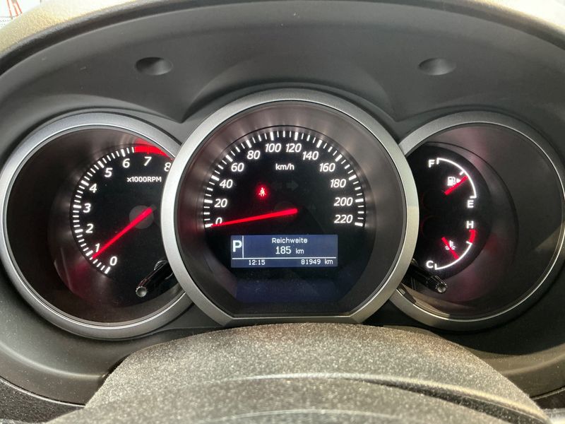 Suzuki Grand Vitara 2.4 VVT Comfort+ — zdjęcie 13