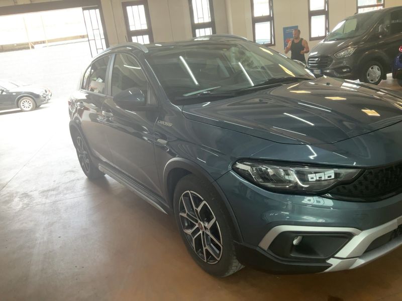 Fiat Tipo 1.5 Mild-Hybrid Cross 2022 – снимка 12