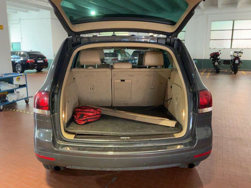 Volkswagen Touareg 3.0 V6 TDI Exclusive — zdjęcie 10