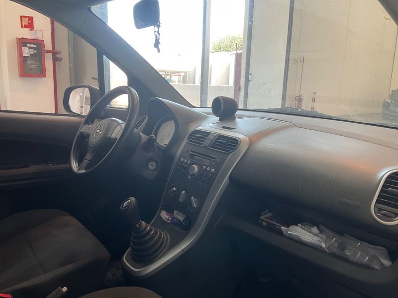 Opel Agila 1.2 Edition — zdjęcie 3