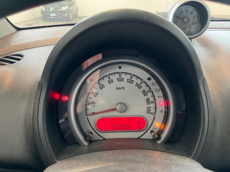 Opel Agila 1.2 Edition — zdjęcie 4