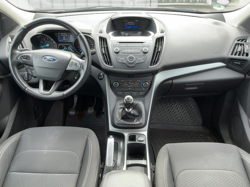Ford Kuga 1.5 EcoBoost Trend — zdjęcie 12