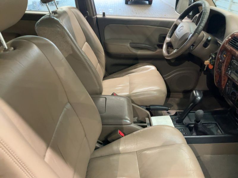 Toyota Land Cruiser 3.0 Turbodiesel Limited — zdjęcie 11