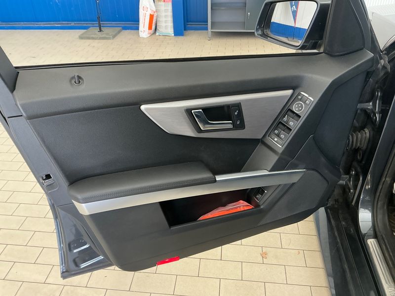 Mercedes-Benz GLK-Klasse GLK 220 CDI 4Matic BlueEfficiency 2009 – снимка 28