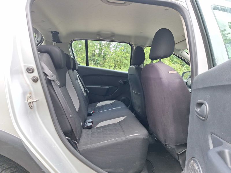 Dacia Sandero 1.5 dCi Stepway Prestige — zdjęcie 14