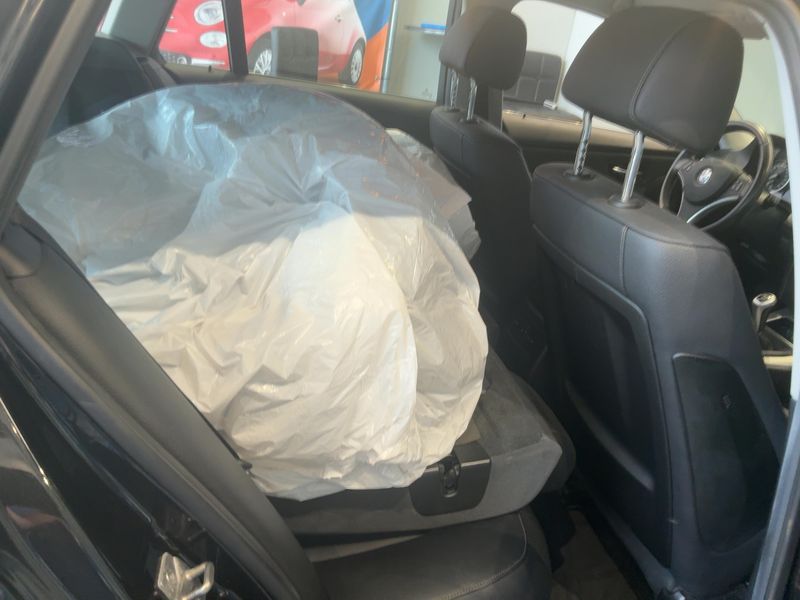 BMW 3er 325d 2010 – снимка 20