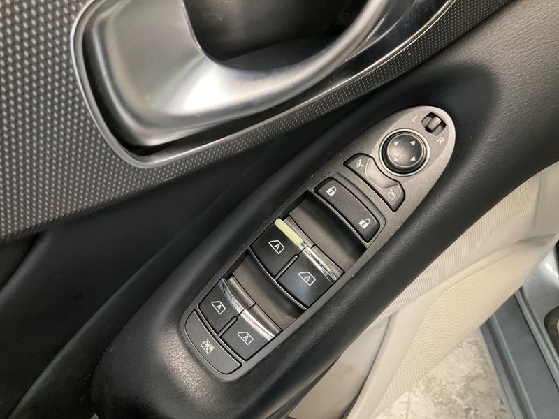 Infiniti Q50 2.0 Turbo Q50 Premium 2016 – снимка 22