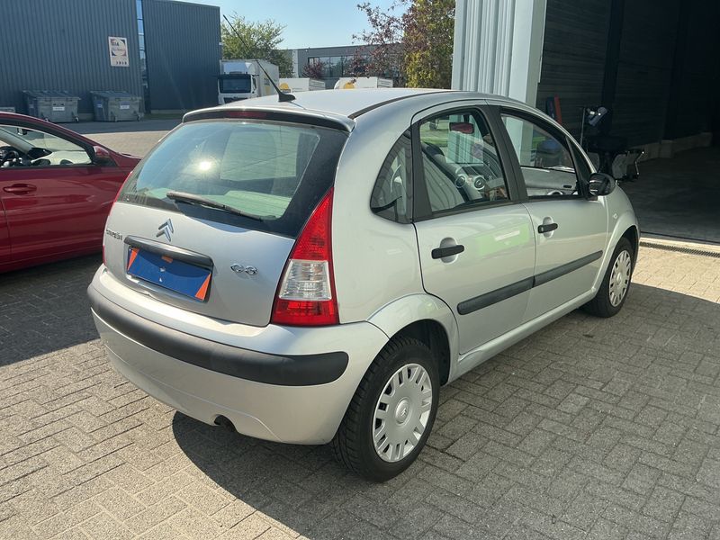 Citroen C3 1.1 Advance — zdjęcie 2