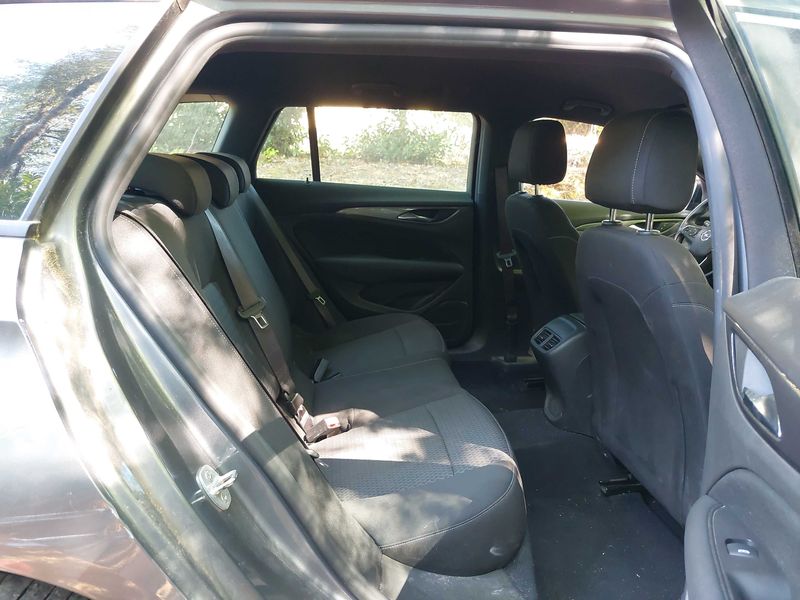 Opel Insignia 1.5 CDTI Business Edition — zdjęcie 14