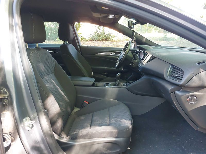 Opel Insignia 1.5 CDTI Business Edition — zdjęcie 10