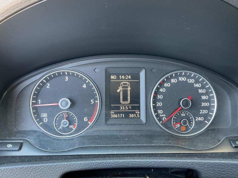 Volkswagen T5 Multivan 2.0 TDI Edition 25 4Motion 2011 – снимка 19