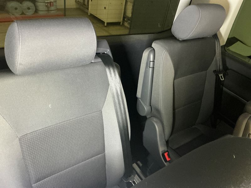 Volkswagen T5 Multivan 2.0 TDI Edition 25 4Motion 2011 – снимка 40
