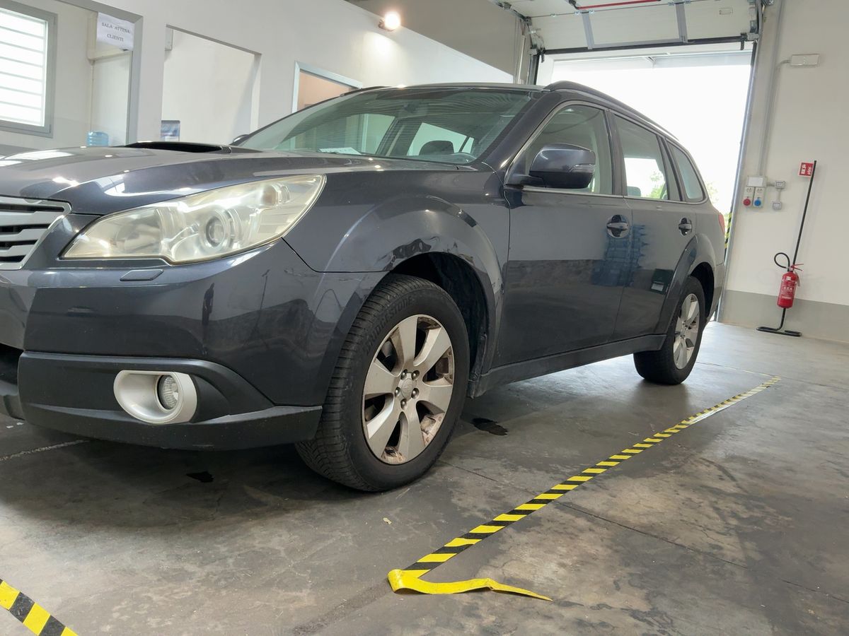 Subaru Legacy 2.0 Diesel Outback Exclusive