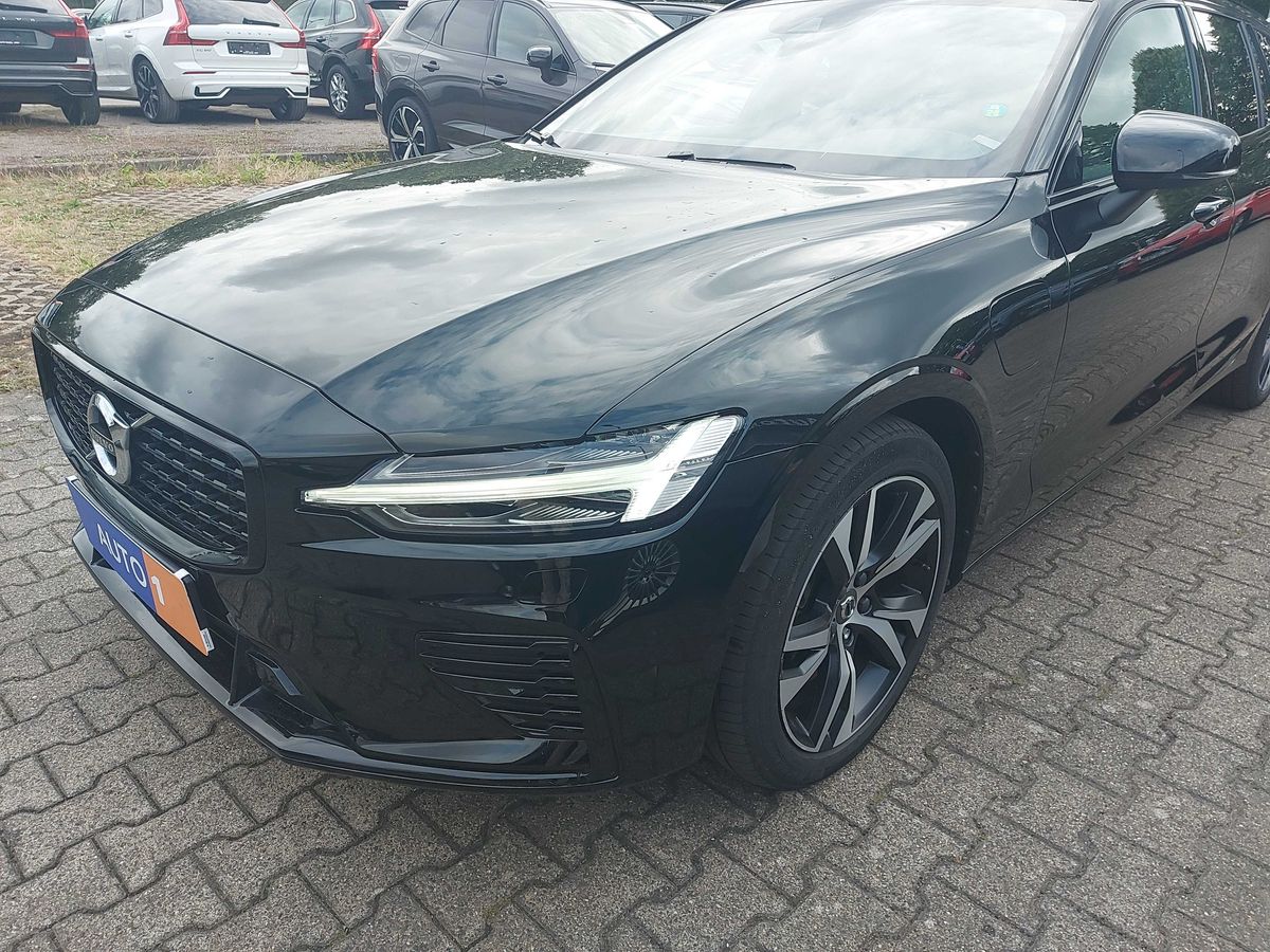 Volvo V60 2.0 T6 Recharge Plug-in Hybrid Plus Dark AWD
