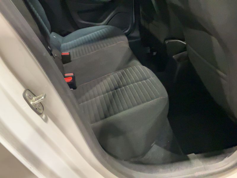 Peugeot 208 1.2 PureTech Active Pack 2022 – снимка 19