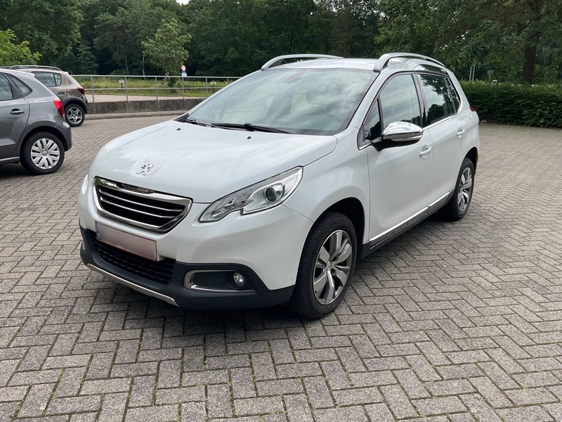 Peugeot 2008 1.6 e-HDi Allure — zdjęcie 1